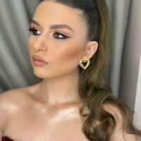 Полина